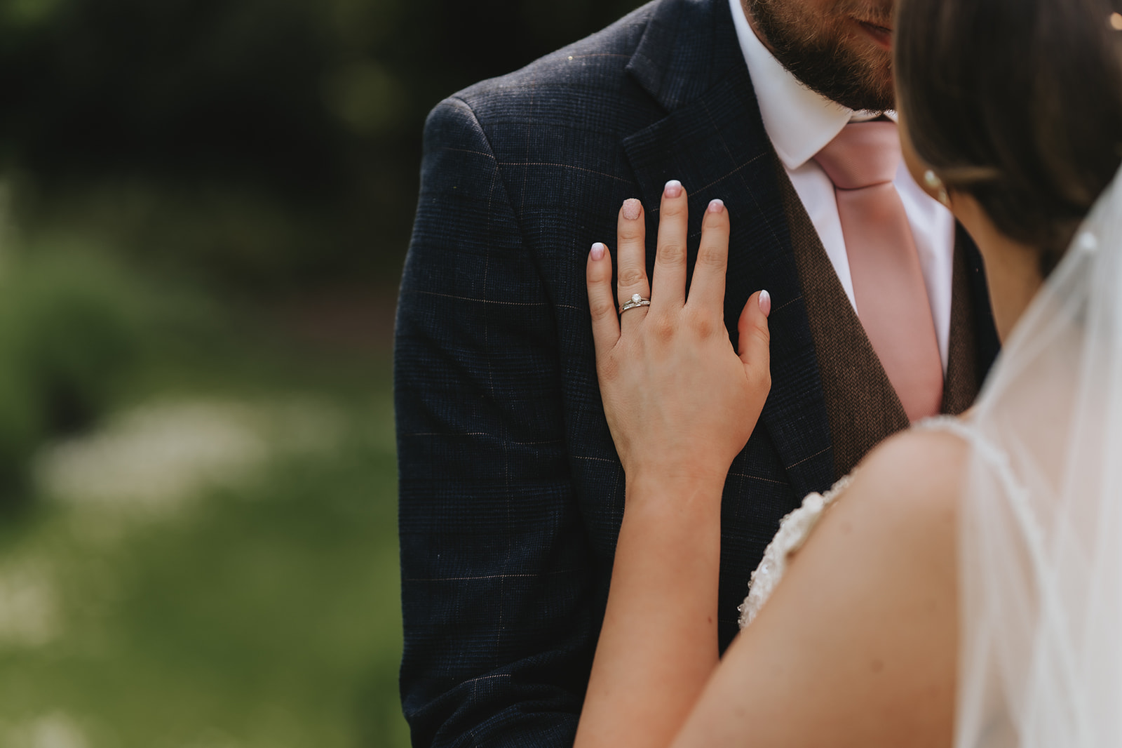 Guide to hiring a top rated Wickford Wedding Photographer